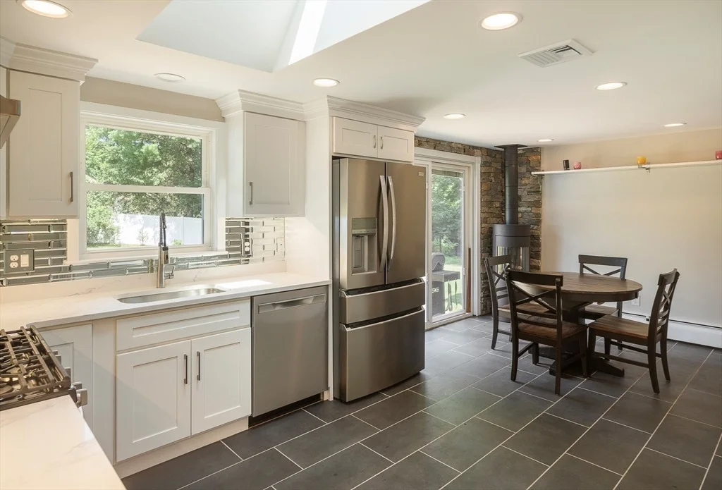 Photo of 64 Chestnut St