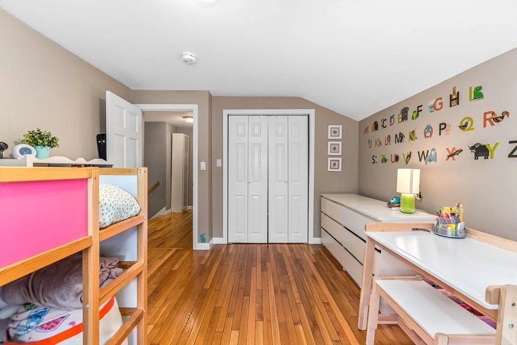 Photo of 33 Overlook Ave