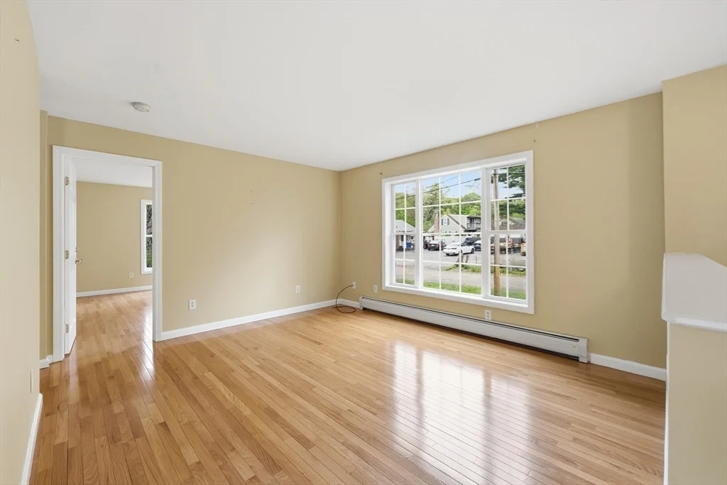 Photo of 6 White Birch Dr