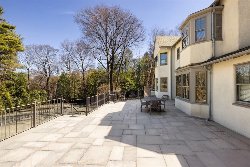Photo of 40 Heath Hill