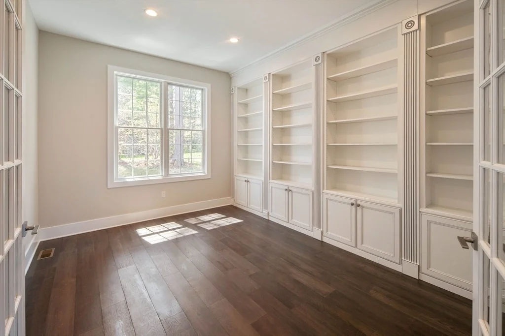 Photo of 9 Schaffner Ln