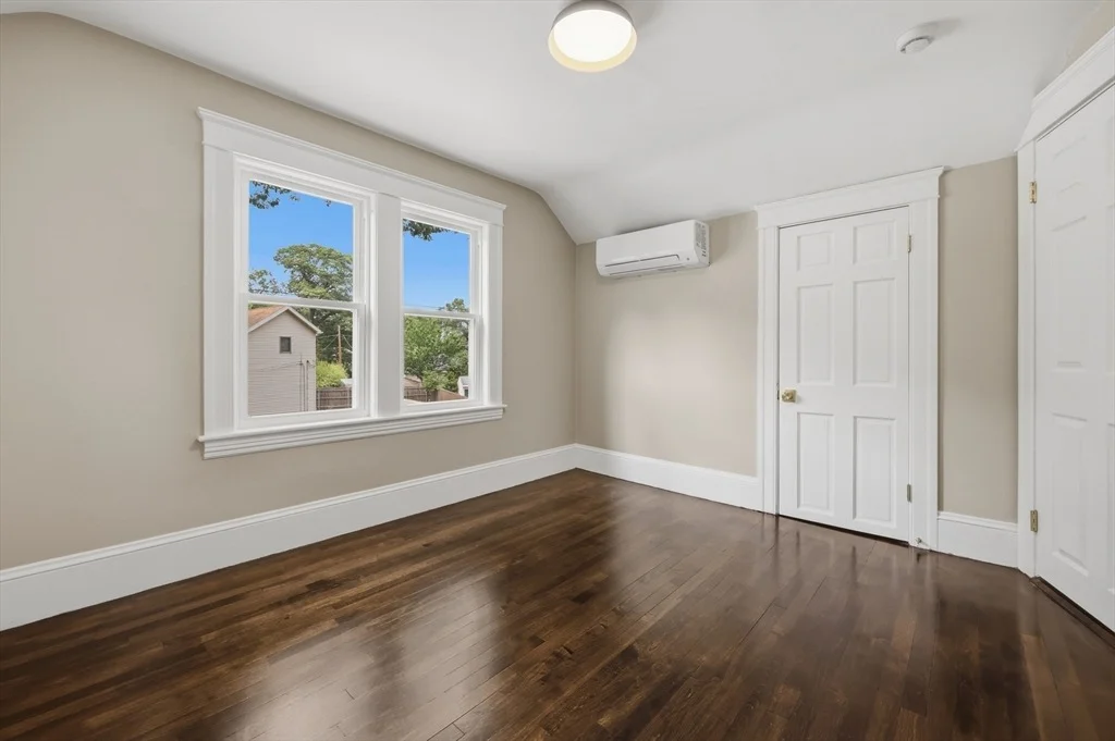 Photo of 365 Lake Avenue