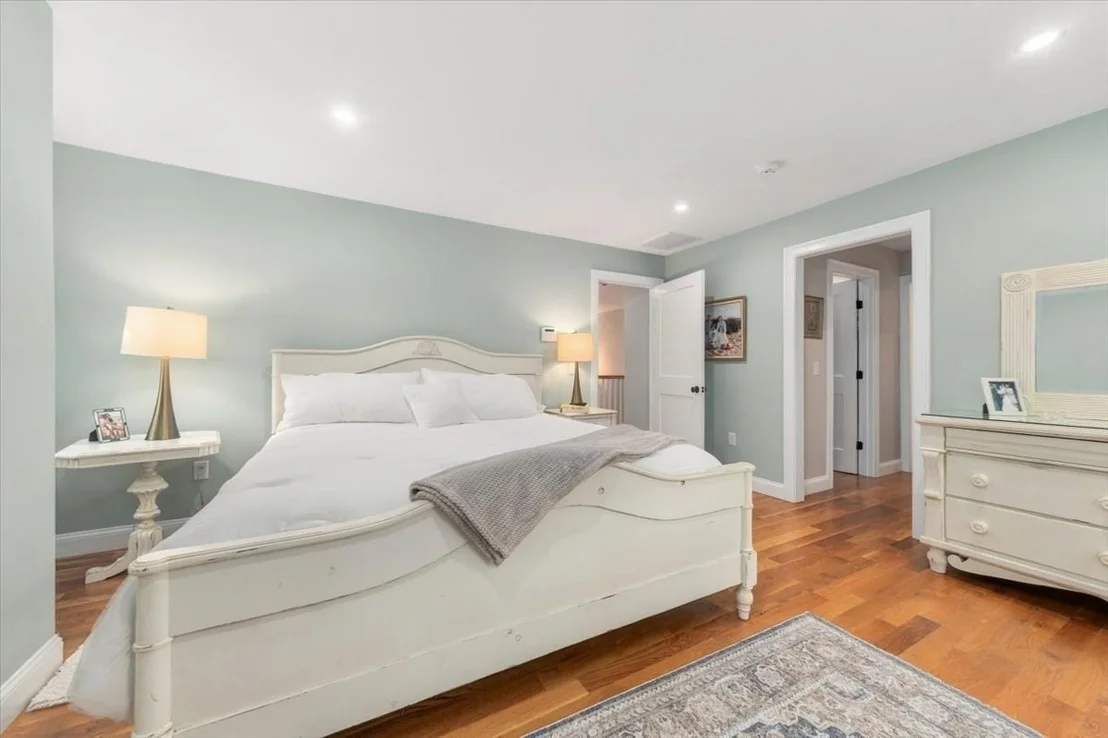 Photo of 16 Hayes Rd.