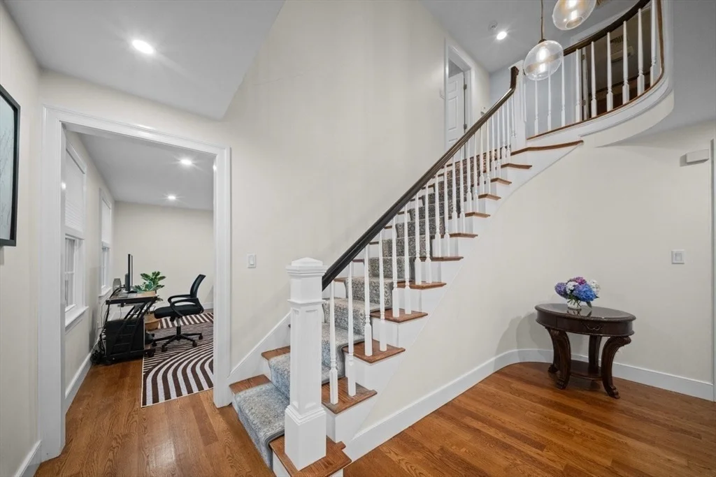Photo of 10 Juniper Hill Road
