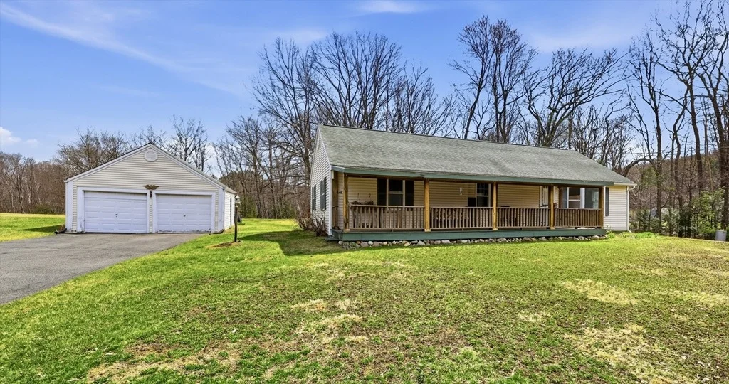 Photo of 240 Upper Rd