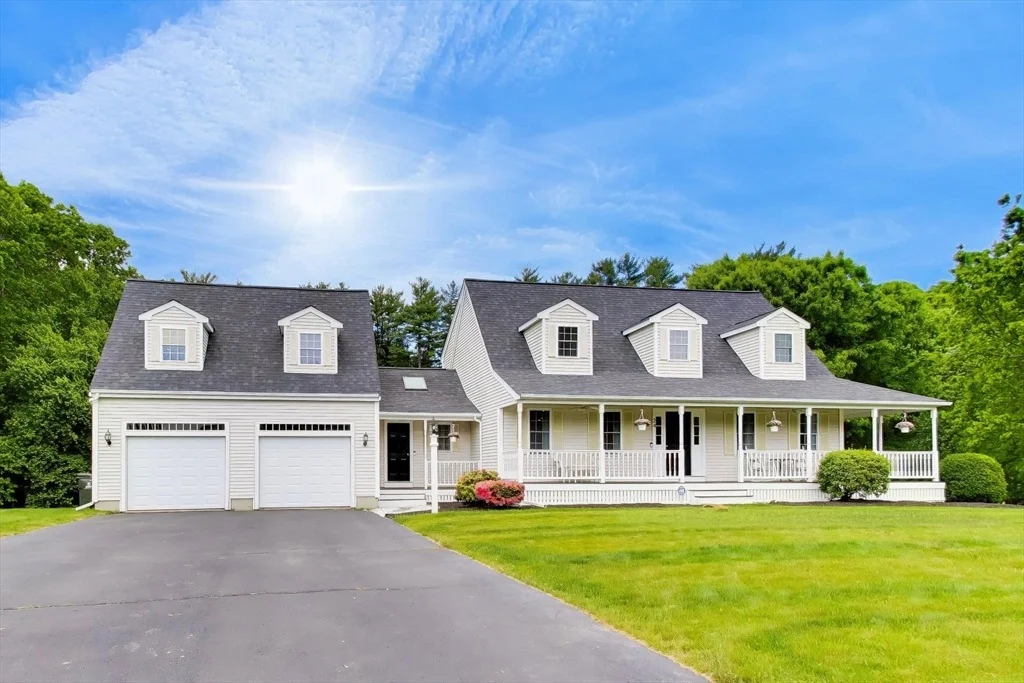 Photo of 24 Meadow Ln