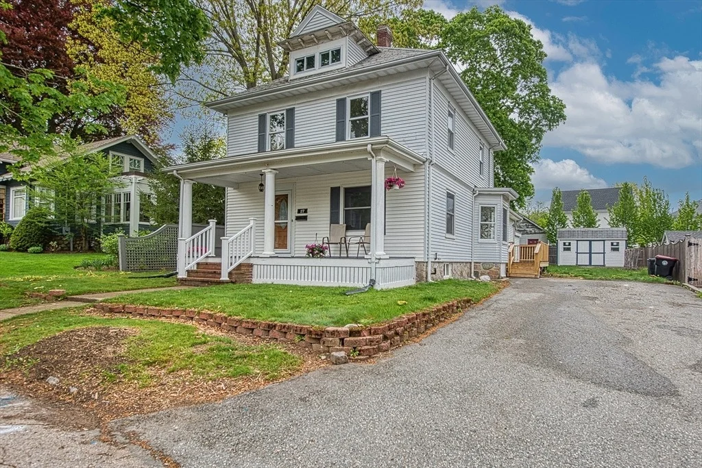 Photo of 17 Cushing Ave