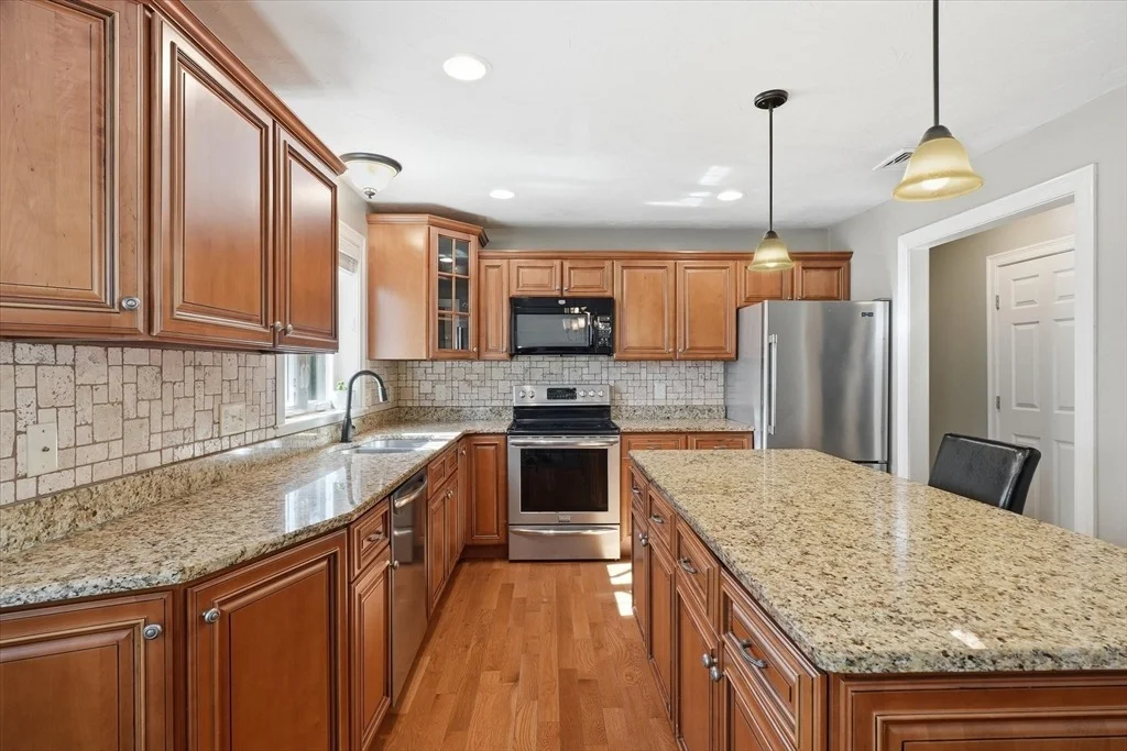 Photo of 20 Fiske Ave
