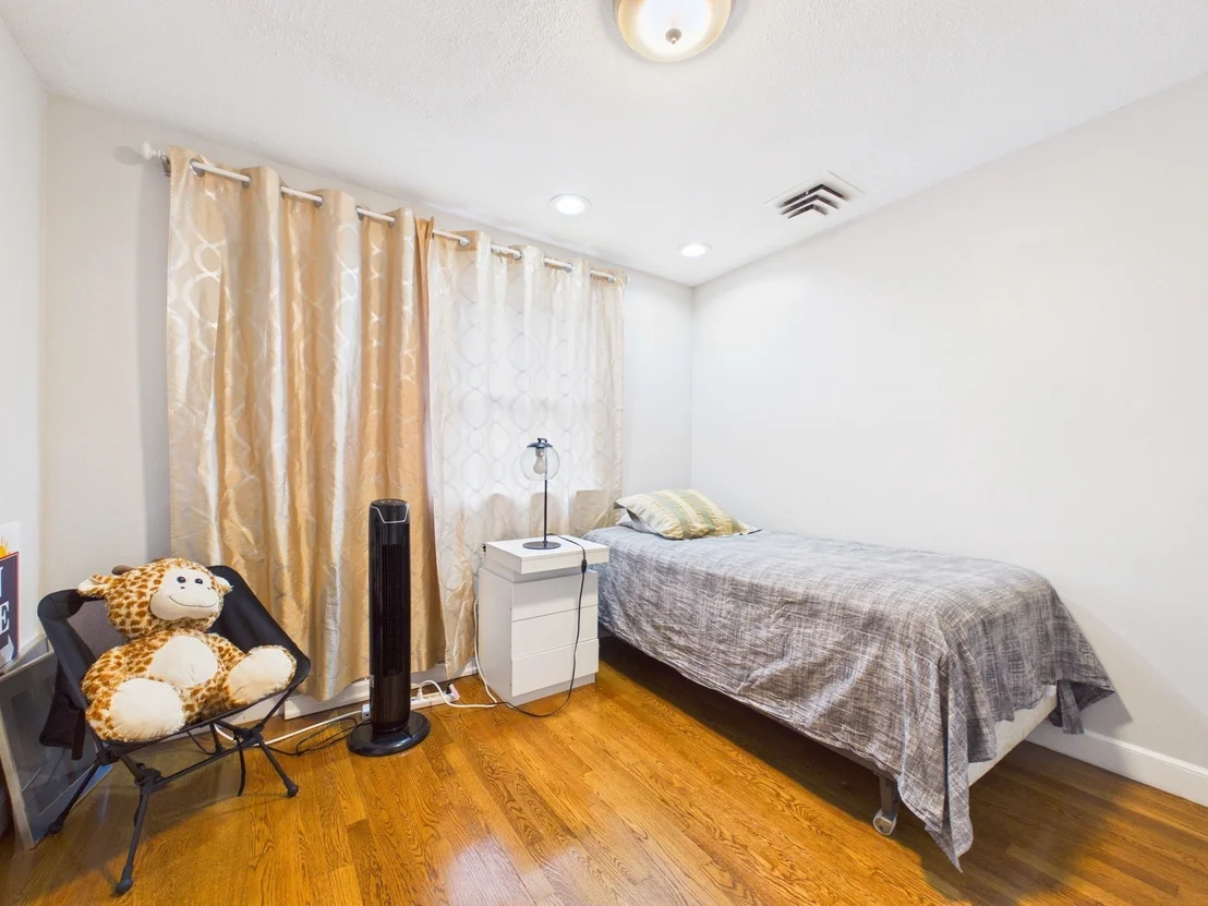 Photo of 15 Sunset Dr