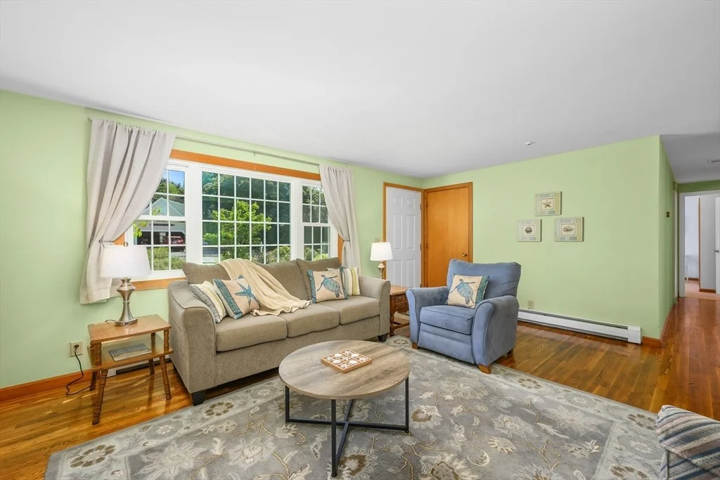 Photo of 8 Hofe Rd