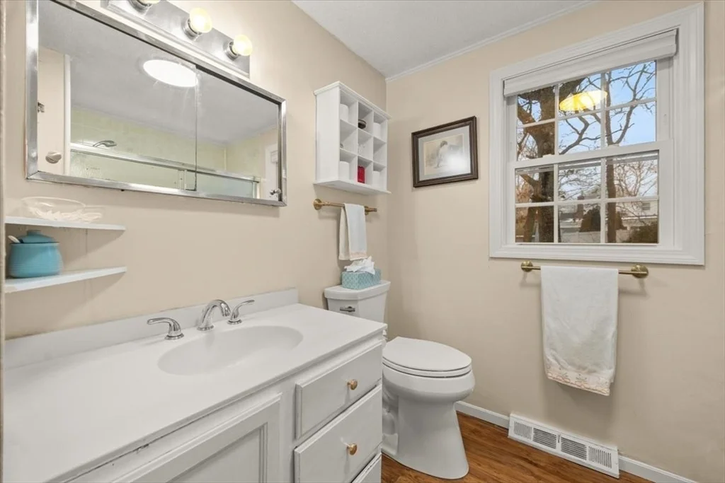 Photo of 281 Megan Rd