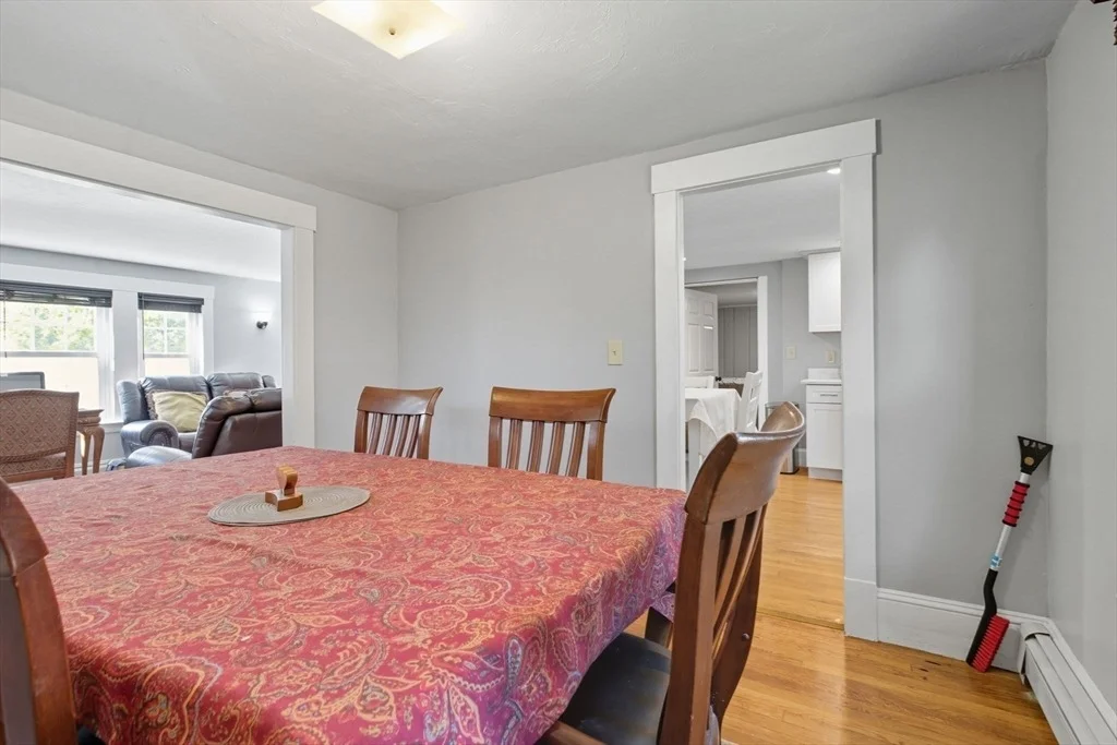Photo of 21 Gates Ave