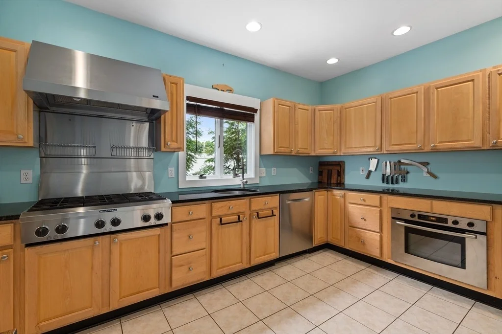 Photo of 396 Central St