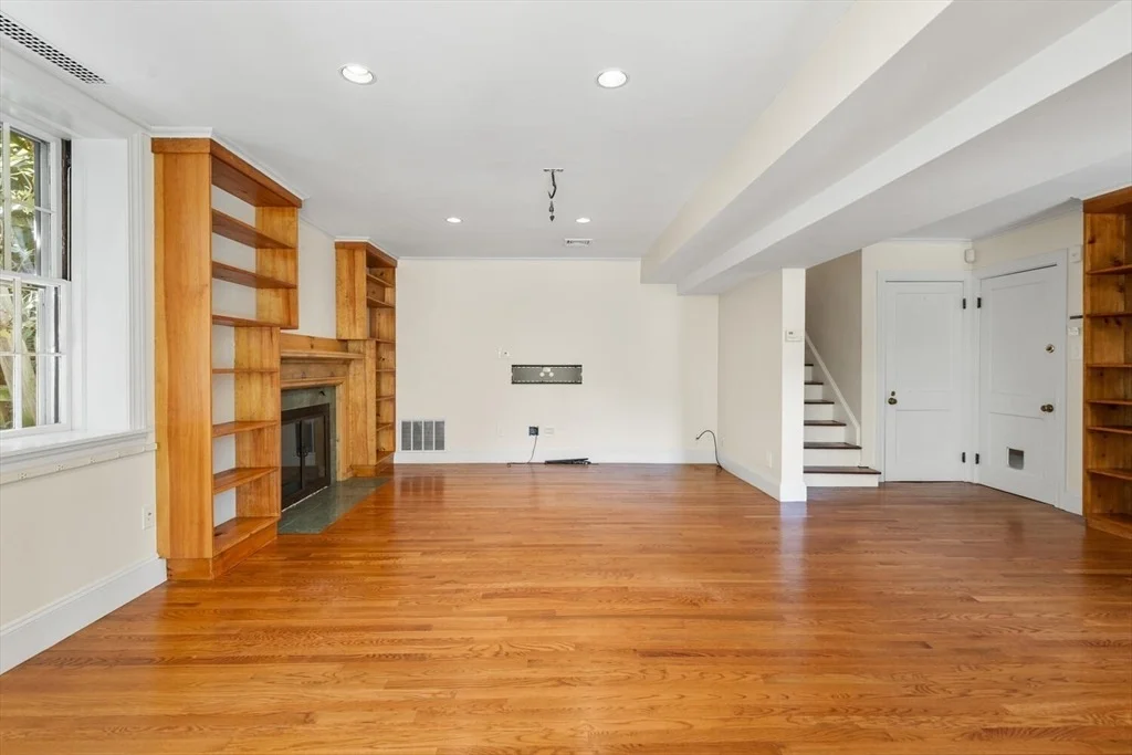 Photo of 167 Willard Rd