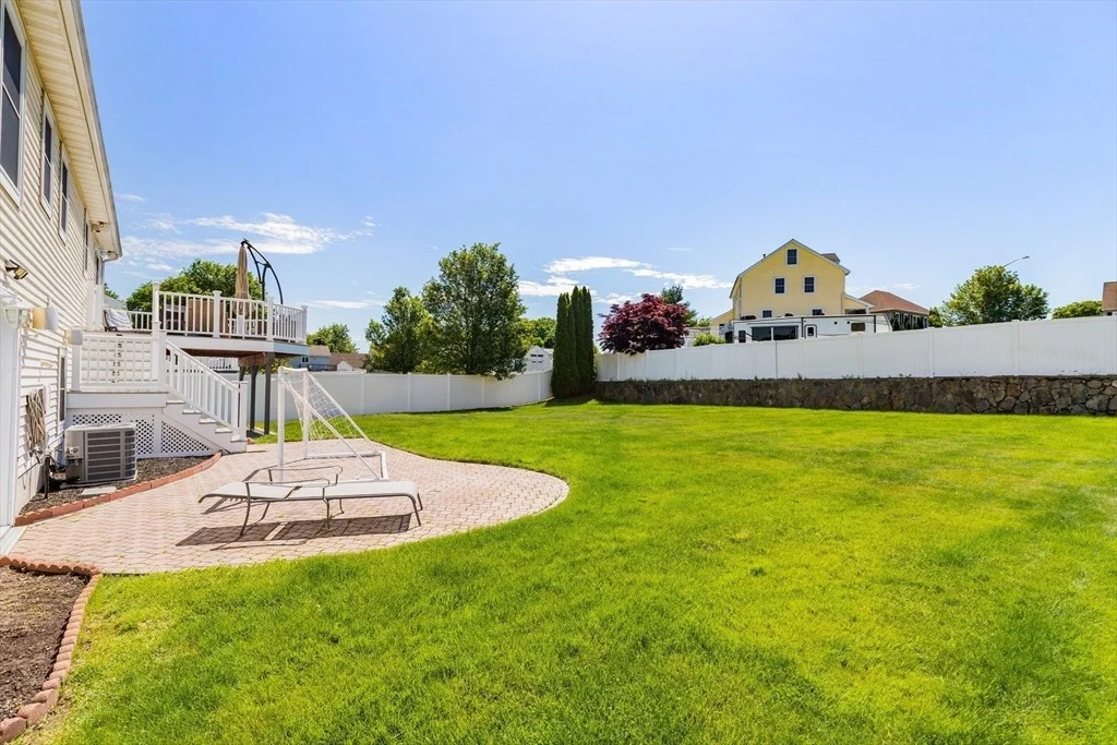 Photo of 34 Moffett Road