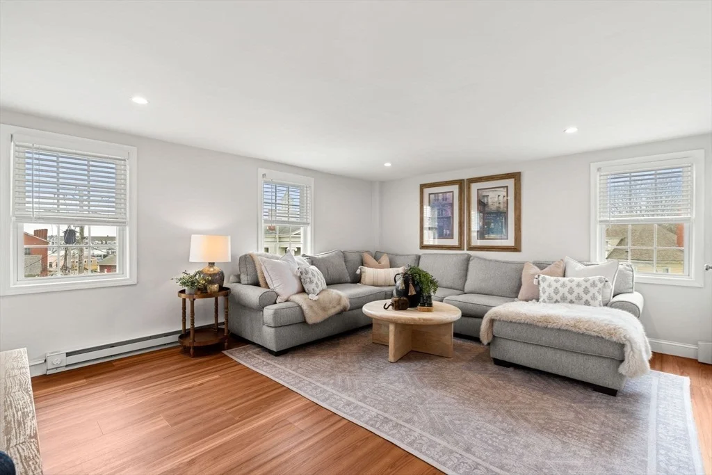 Photo of Unit 3A at 40 Middle Street