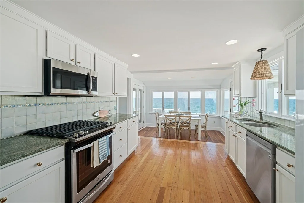 Photo of 556 Ocean Street