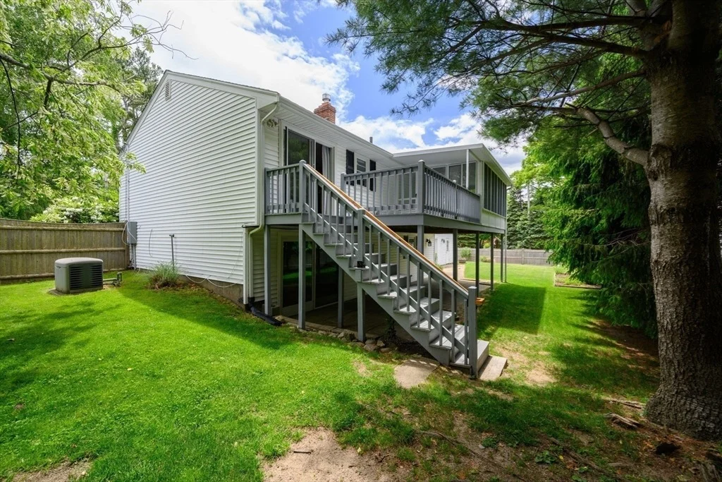 Photo of 90 Holly Rd