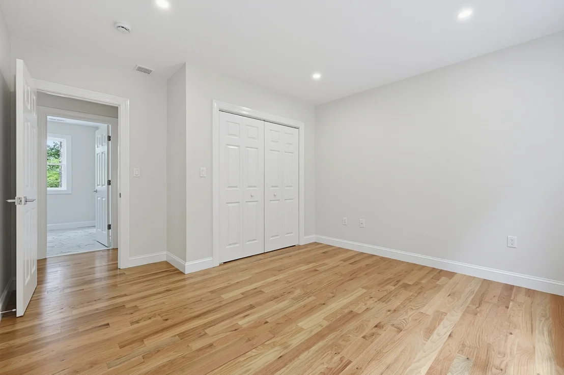 Photo of 69 Denfield Rd
