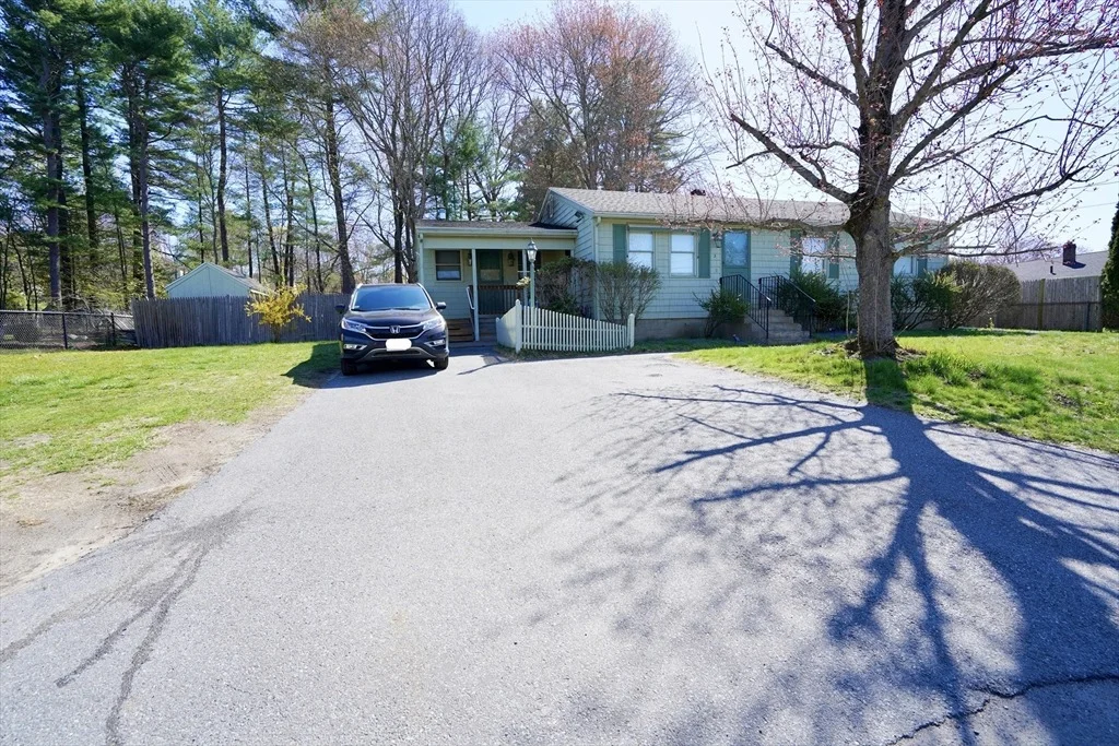 Photo of 3 College Ln