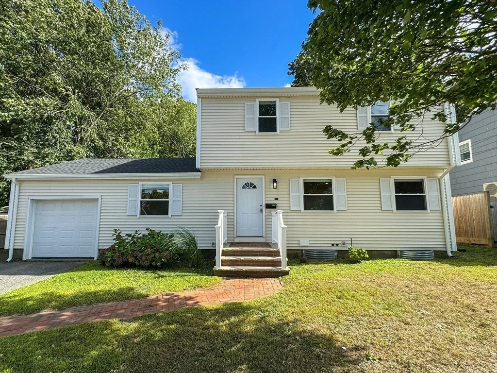 Photo of 282 Pleasant St