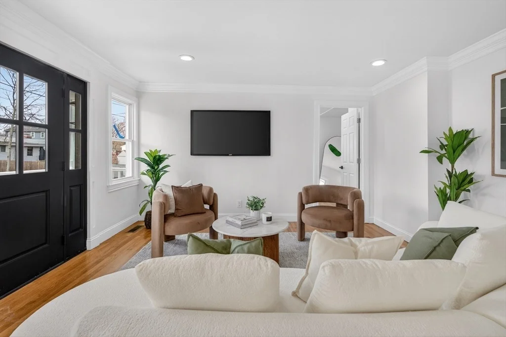 Photo of 12 Howard Ave