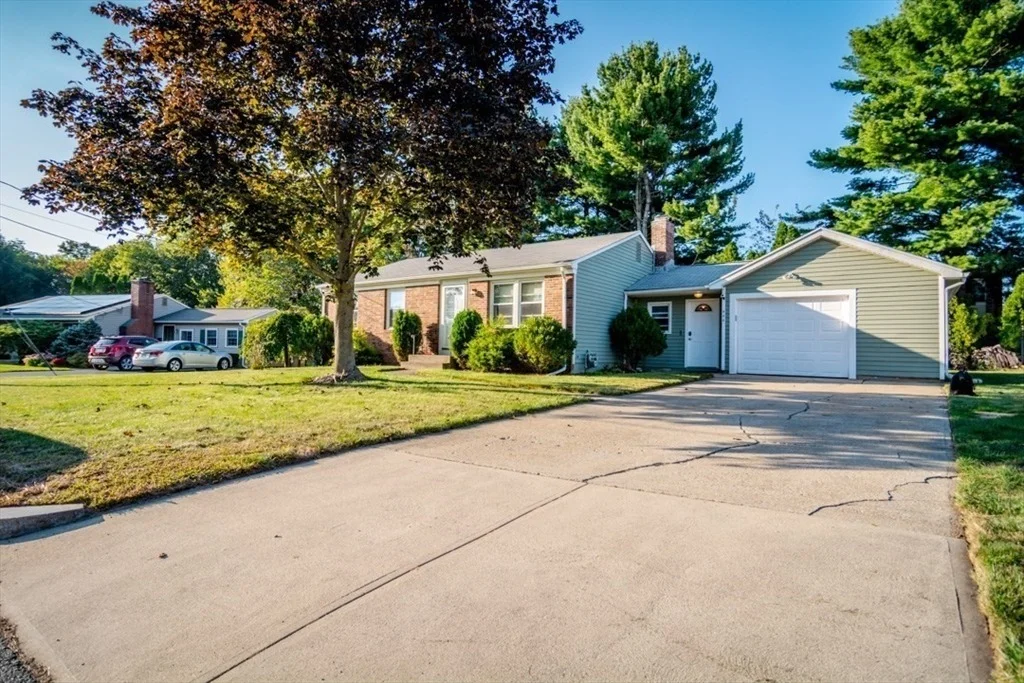 Photo of 444 Knollwood Drive