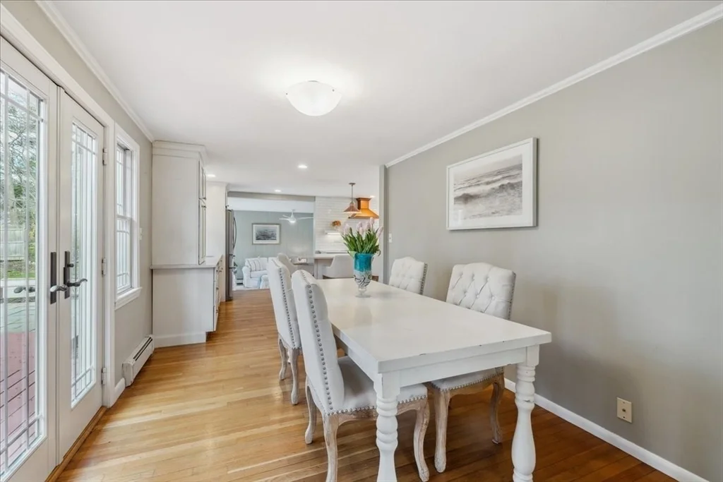 Photo of 12 Longmeadow Rd