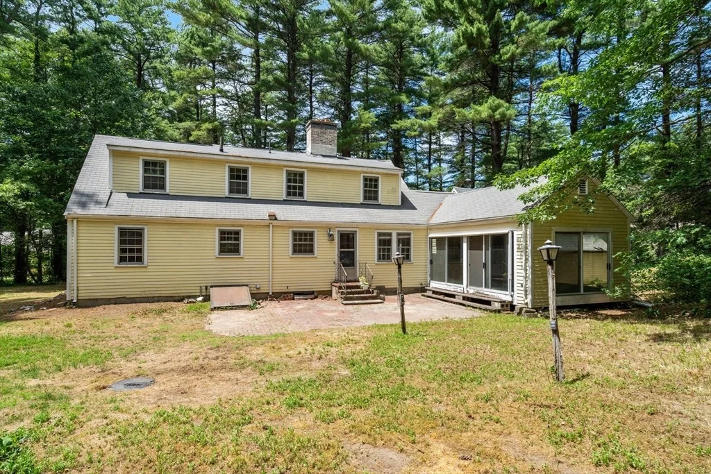 Photo of 10 Taylor Lane