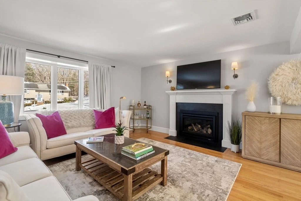 Photo of 215 Briar Lane