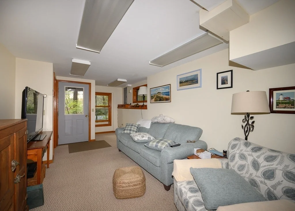Photo of 8 Kingman Rd