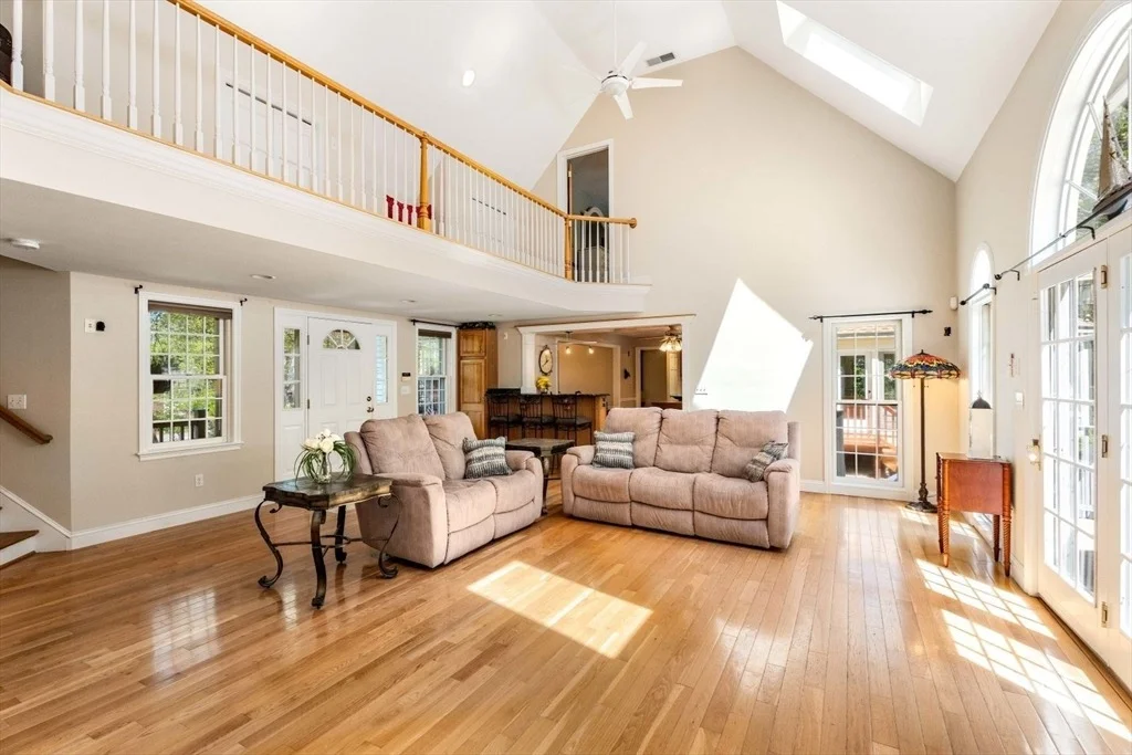 Photo of 13 Lisa Ln