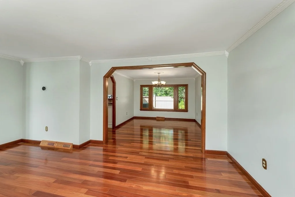 Photo of 160 Pelczar Rd
