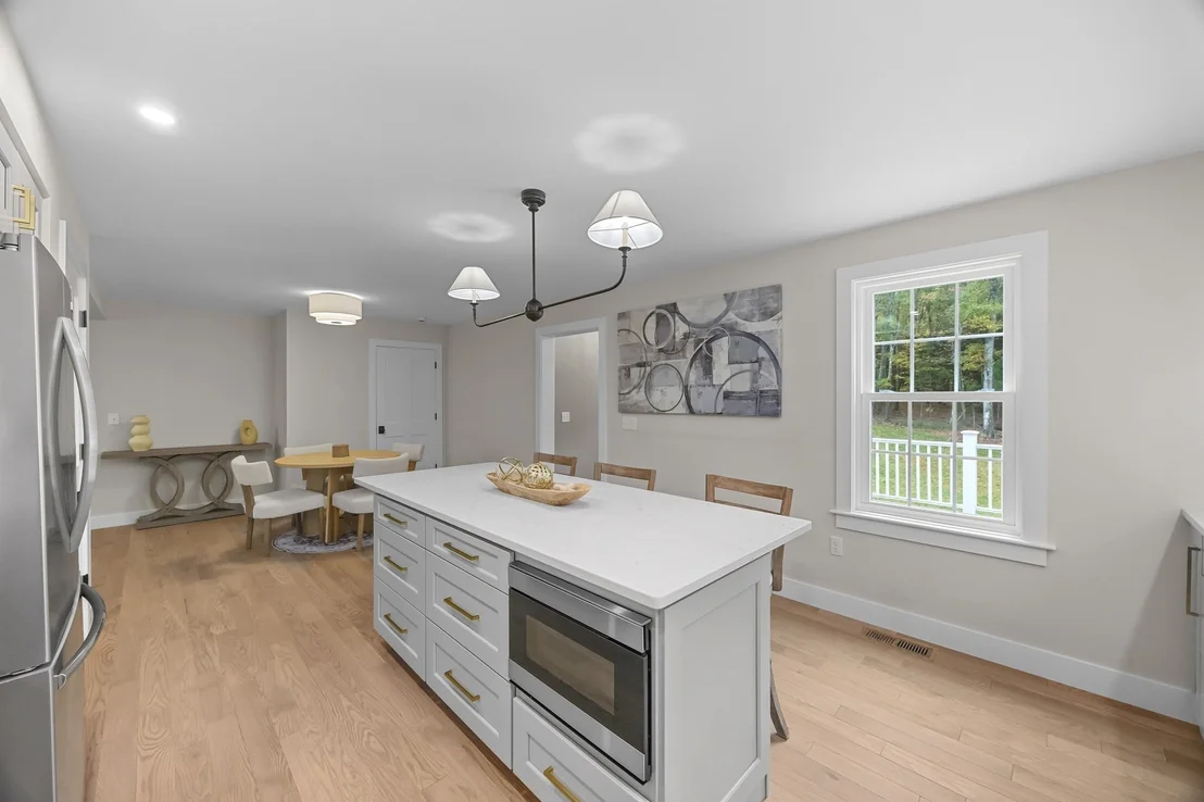 Photo of 128 Old Southbridge Road