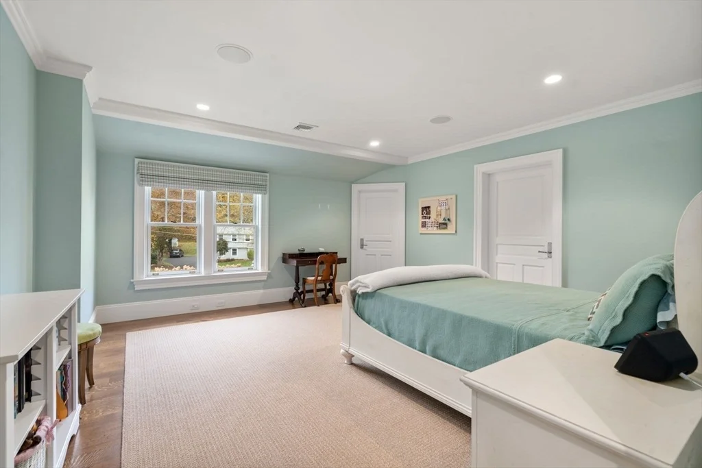 Photo of 50 Oxbow Rd