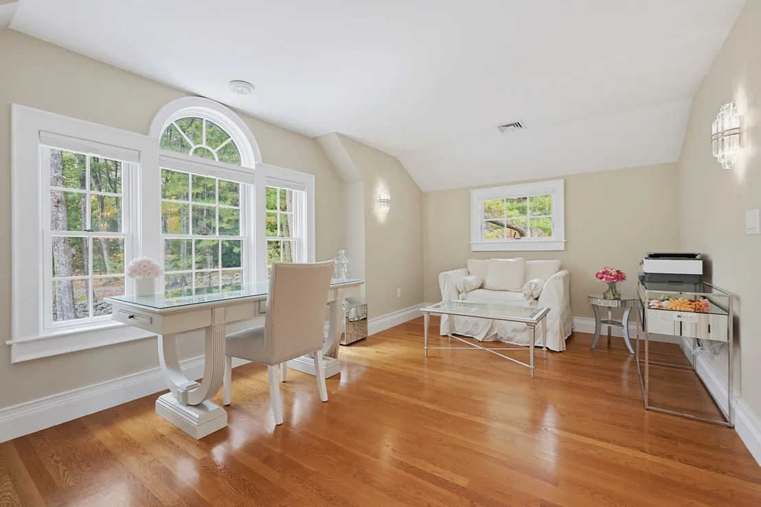 Photo of 457 Hanlon Rd