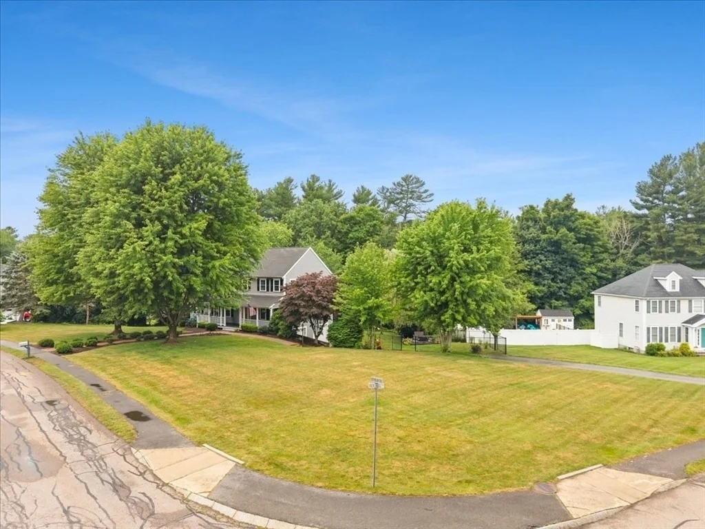 Photo of 130 Deer Hollow Trail