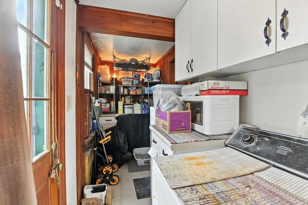 Photo of 2 Lyons St