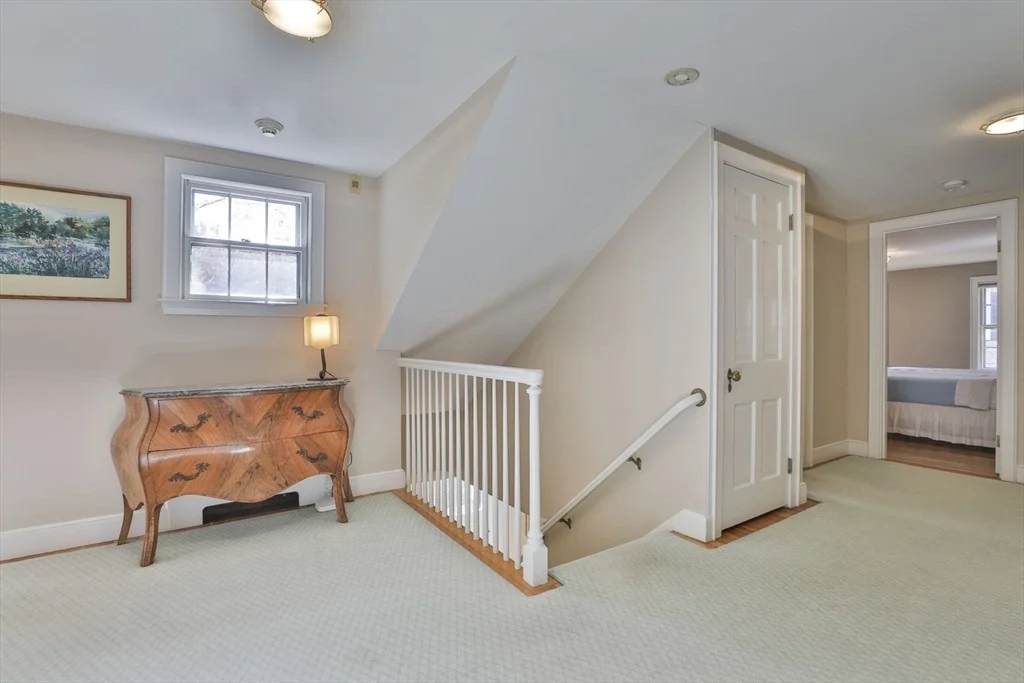 Photo of 32 Columbine Rd