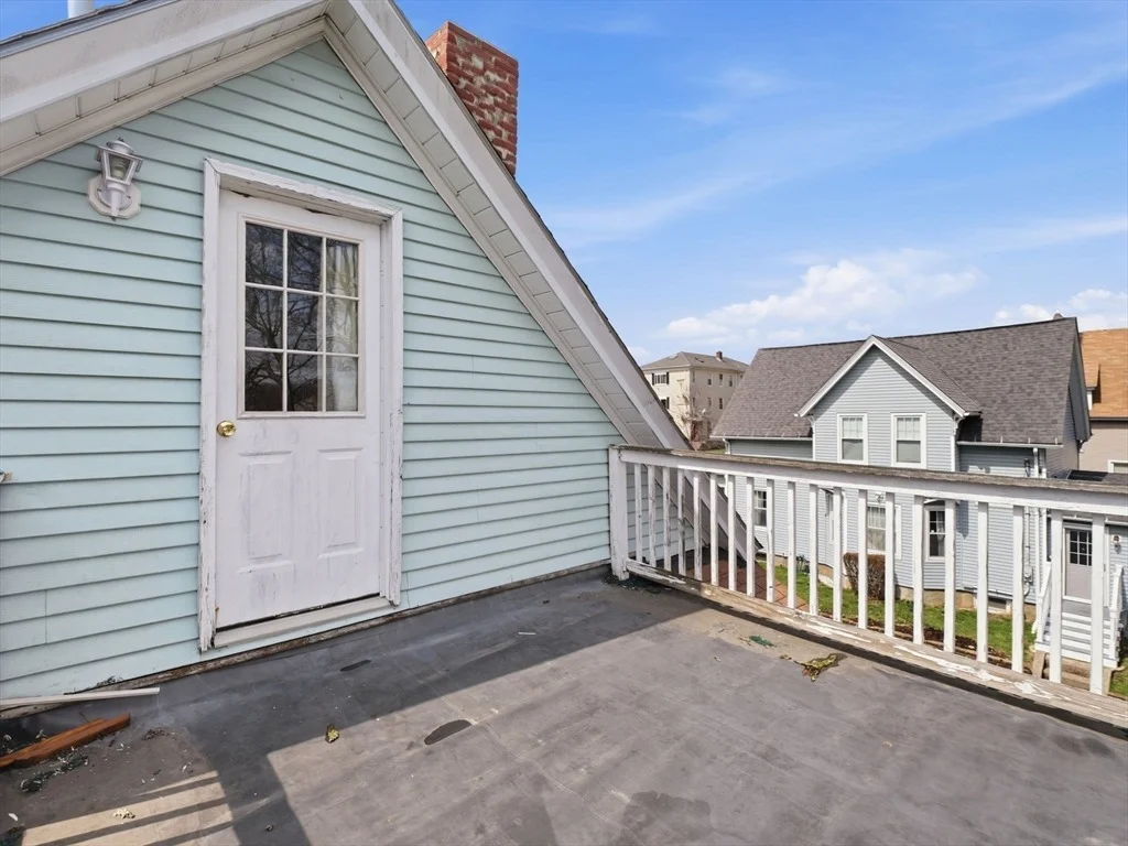 Photo of 10 Almont Ave