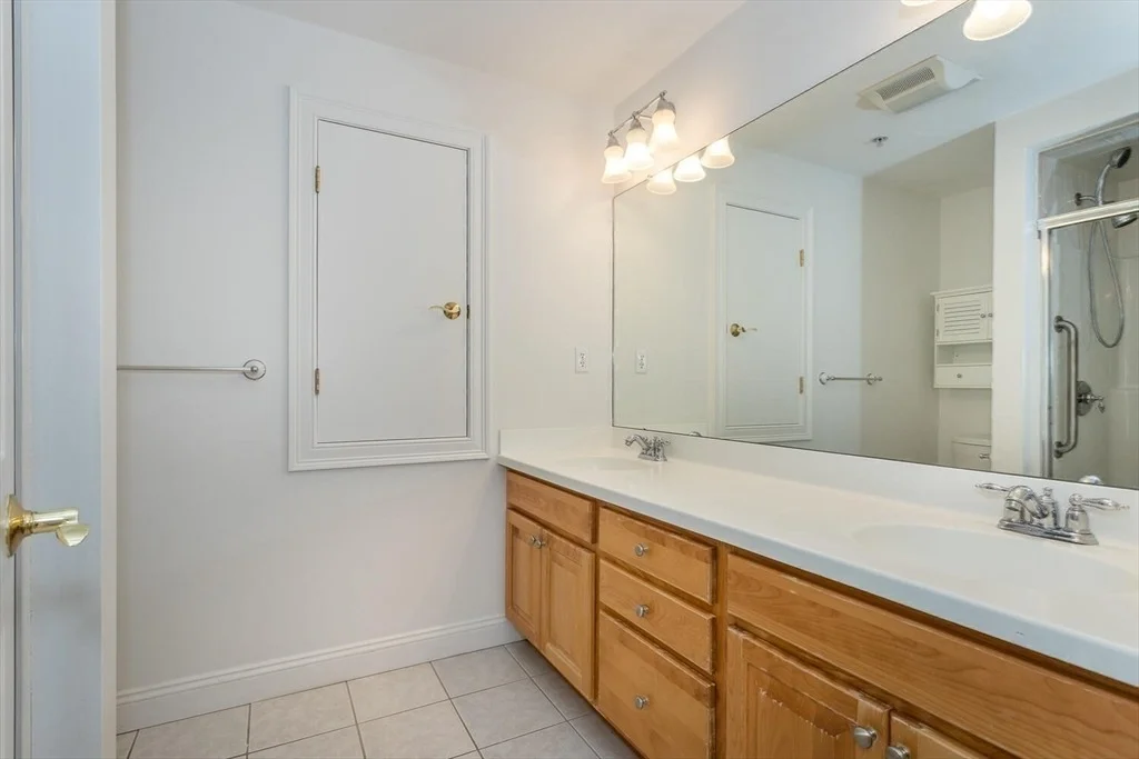 Photo of Unit 25A at 25 Maple Street