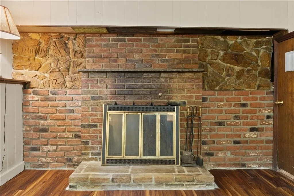 Photo of 17 Brewster Dr