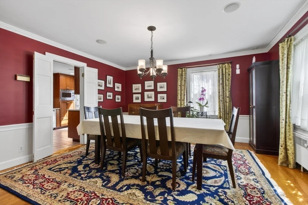 Photo of 152 Beverly Rd
