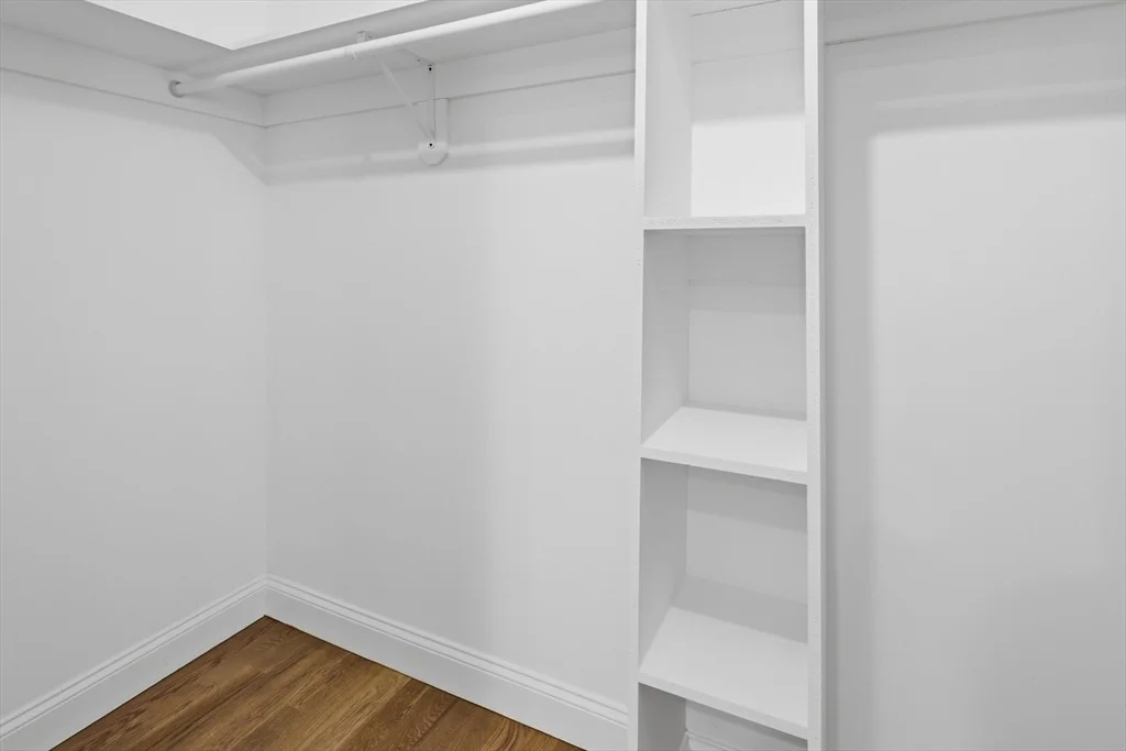 Photo of 489 Spring