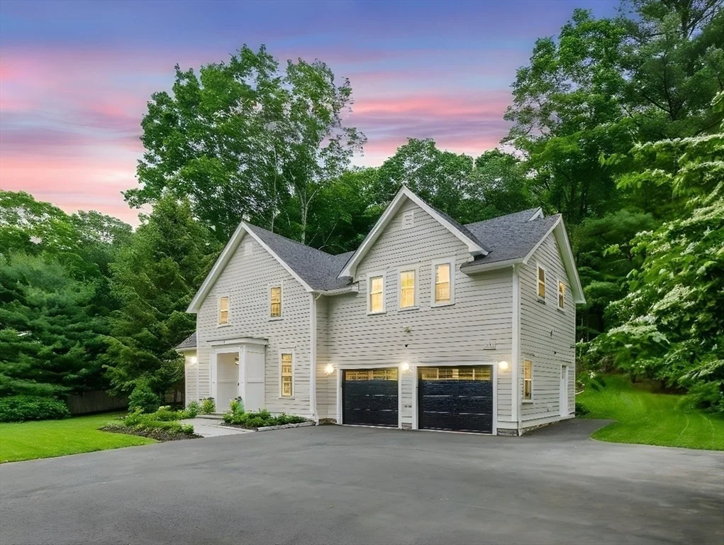 Photo of 98 Great Plain Ave