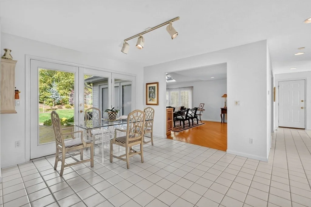 Photo of 202 Williamsburg Dr