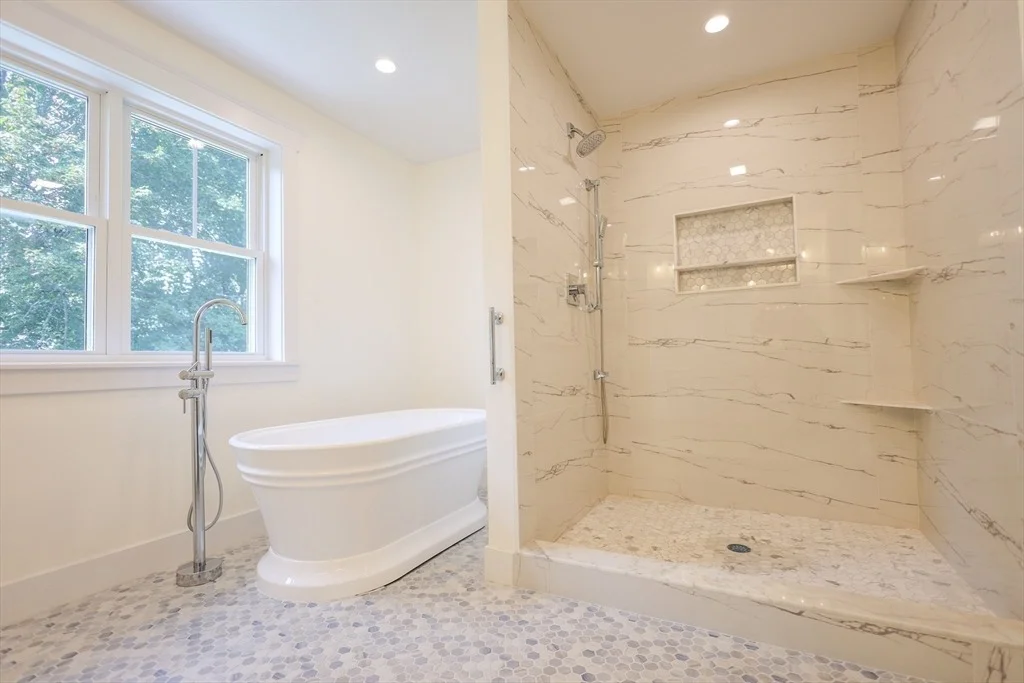 Photo of 8 Bellmore Road