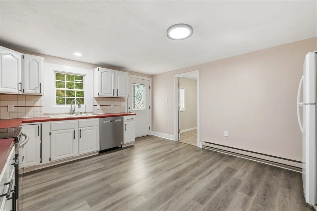 Photo of 18 Fuller Ave