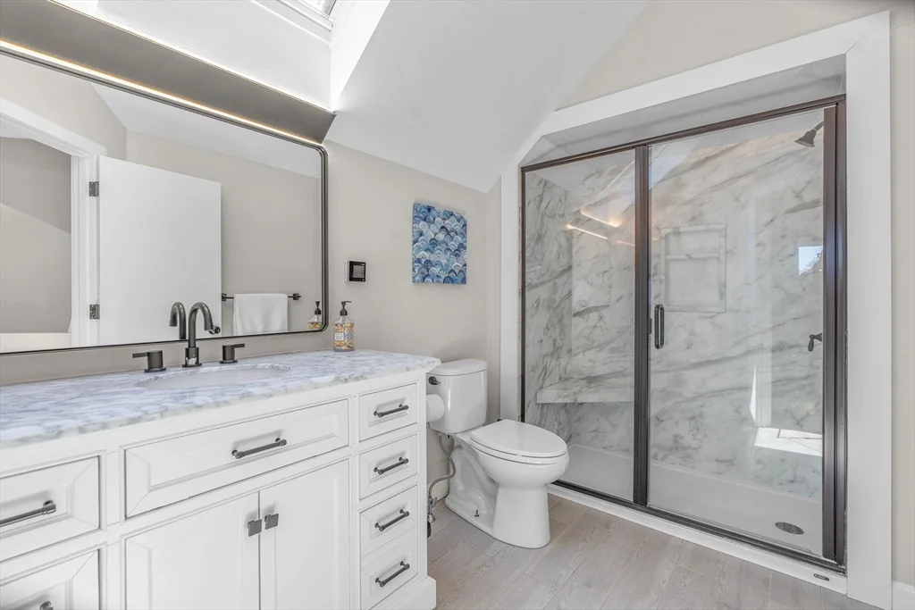 Photo of Unit F at 39 Mashie Cir