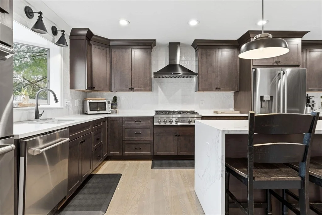 Photo of 25 Clearwater Rd
